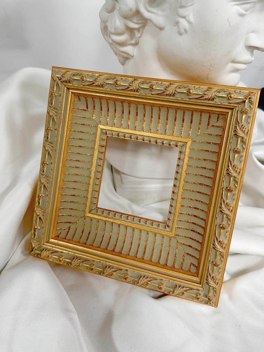 Antique Finish | Solid Wood Frame for Poster, Print, Canvas and Oil Painting