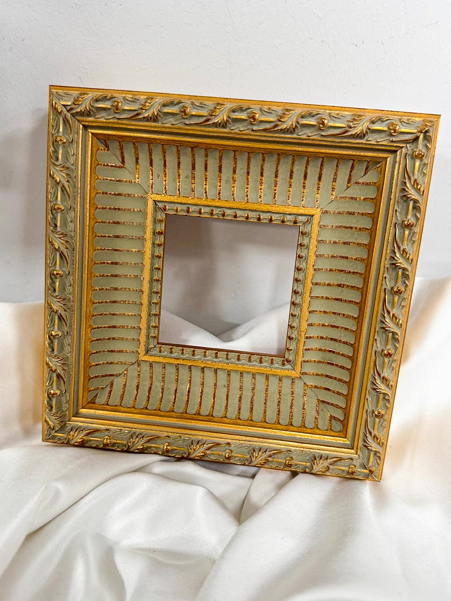 Antique Finish | Solid Wood Frame for Poster, Print, Canvas and Oil Painting